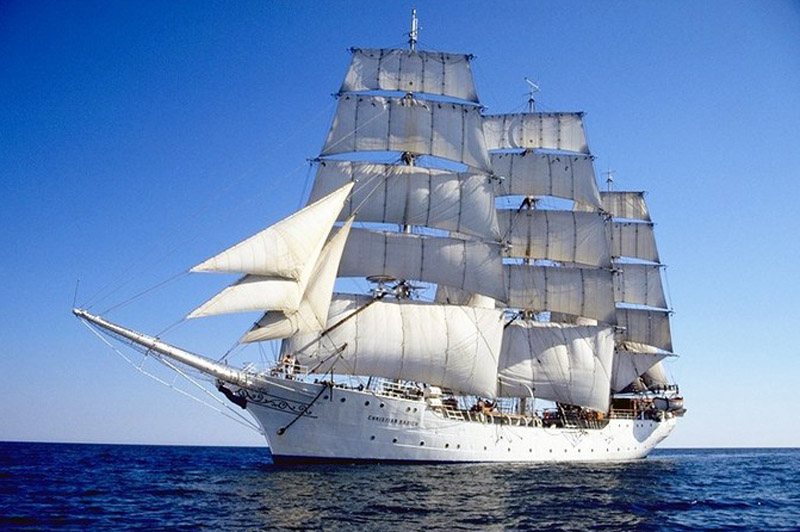 Суеверия и традиции моряков () Суеверия и традиции моряков