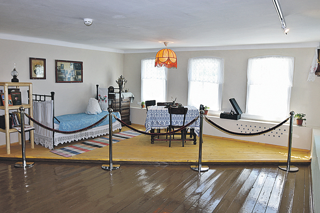 Во Ржеве хотят, но боятся открыть музей-избушку Сталина () Во Ржеве хотят, но боятся открыть музей-избушку Сталина