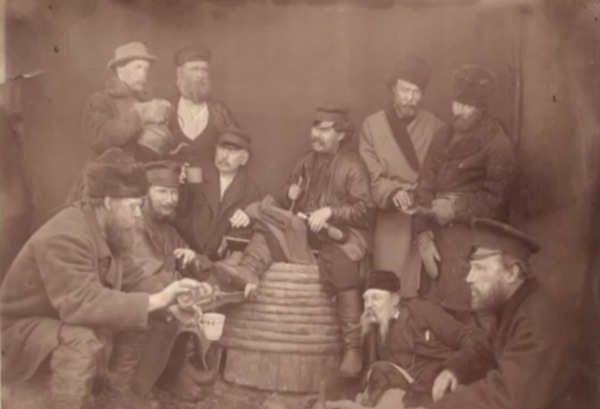 Желтугинская республика - русский клондайк на китайской территории () Желтугинская республика - русский клондайк на китайской территории