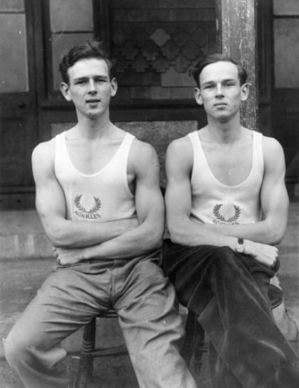 Знаменитые близнецы