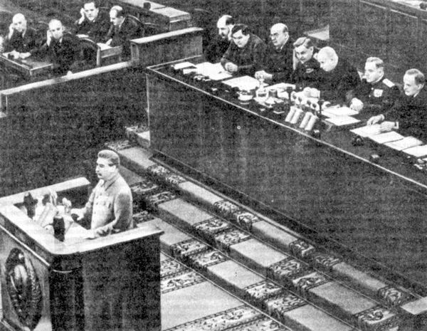 "Мы пробежали". Как СССР за 10 лет подготовился к Великой Отечественной () "Мы пробежали". Как СССР за 10 лет подготовился к Великой Отечественной