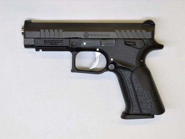 Пистолет Grand Power Q100 с вращающимся стволом Пистолет Grand Power Q100 с вращающимся стволом