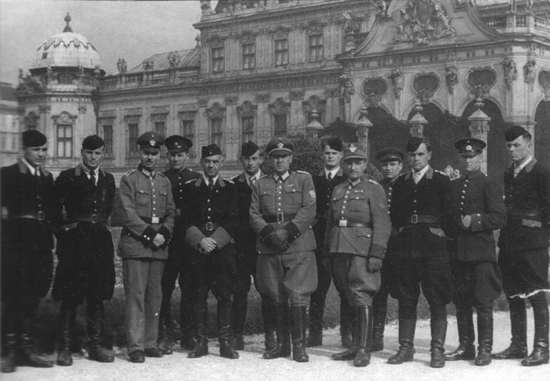 Судьба нацистского карателя и активиста КПСС «Алекса Лютого» () Судьба нацистского карателя и активиста КПСС «Алекса Лютого»