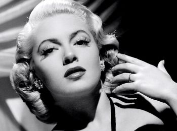 ЗАМУЖЕМ ЗА МАФИЕЙ