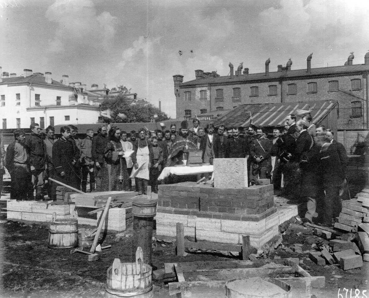 04. Молебен перед закладкой литейно-механического завода акционерного общества Вестингауза. 25 мая 1899 04. Молебен перед закладкой литейно-механического завода акционерного общества Вестингауза. 25 мая 1899