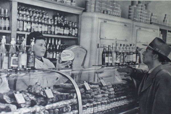 Война после войны () Война после войны