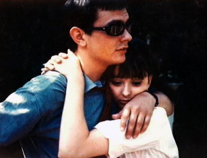 Их брак был самым красивым, самым семейно-театральным и показательным во всем Советском Союзе. Их брак был самым красивым, самым семейно-театральным и показательным во всем Советском Союзе.