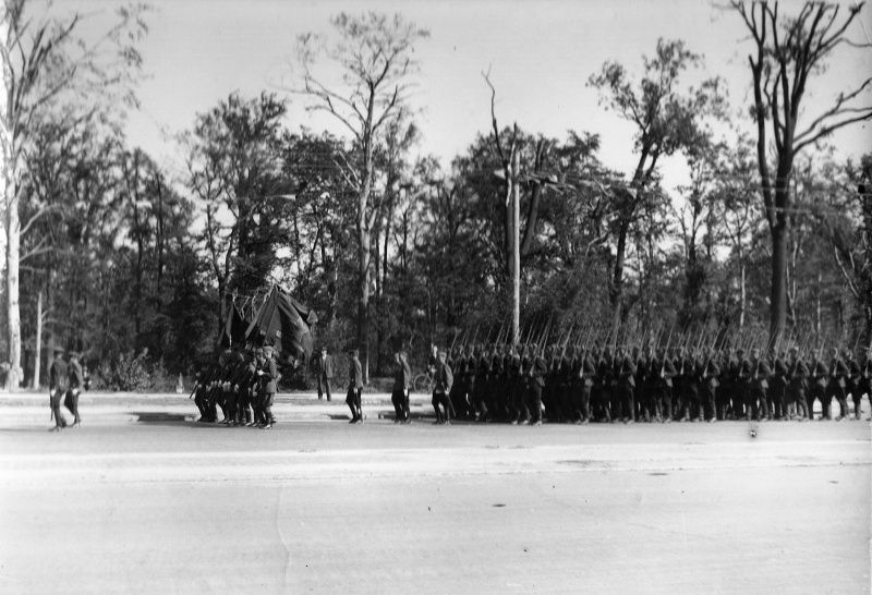 Берлинский парад победы () Берлинский парад победы