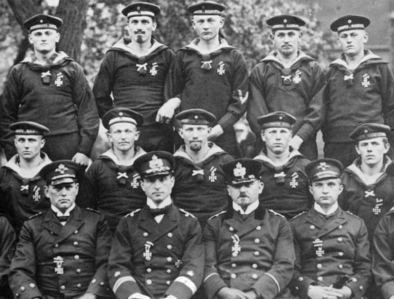 Давид и три голиафа