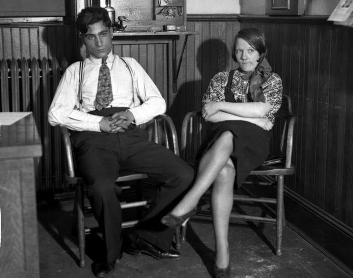 Арестованные любовники-убийцы - Маргарет Келли и Френк Палумбо, 1932 год Арестованные любовники-убийцы - Маргарет Келли и Френк Палумбо, 1932 год