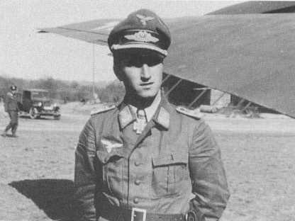 Наследие врага () Наследие врага