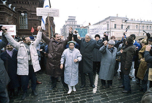«Новый дивный мир» Гавриила Попова () «Новый дивный мир» Гавриила Попова