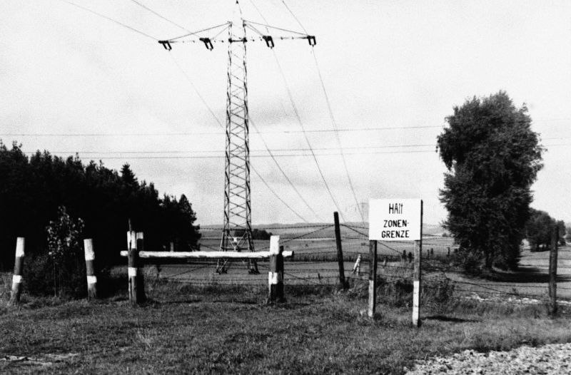 «Прежде, чем объединяться, надо решительно размежеваться». Из истории Берлинской стены