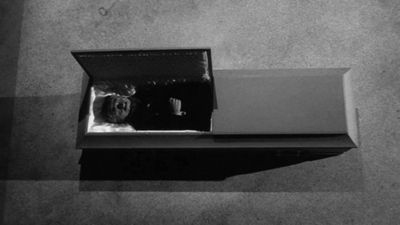 Проклятие живых мертвецов. () Проклятие живых мертвецов.