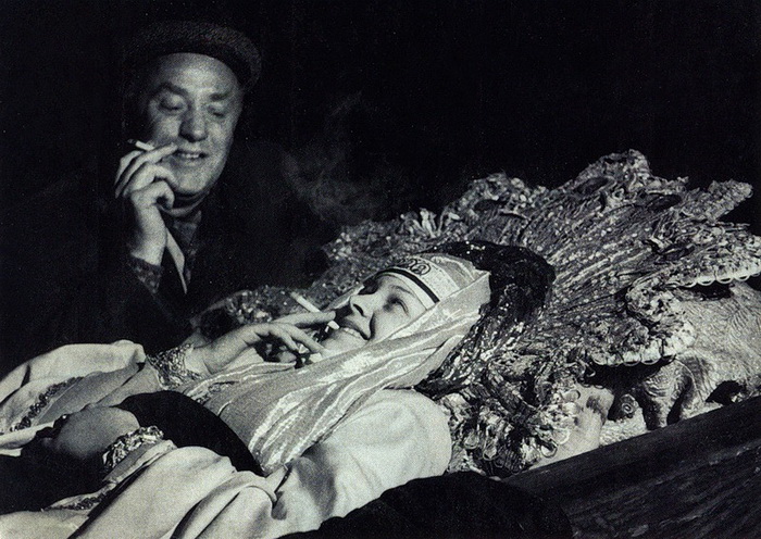 Кутюрье из россии, которая шила наряды и крестьянкам, и императрицам () Кутюрье из россии, которая шила наряды и крестьянкам, и императрицам