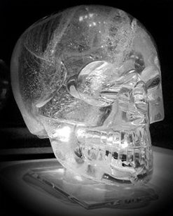 Загадка хрустальных черепов «Богини смерти». () Загадка хрустальных черепов «Богини смерти».