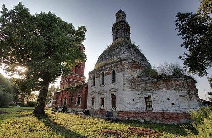 Церковь Покрова Божией Матери. Церковь Покрова Божией Матери.