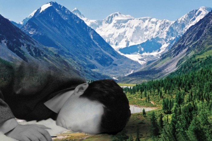 Цифровые коллажи, так похожие на кадры из фильмов 30-40-х годов: гармоничное сочетание природного ландшафта и человека