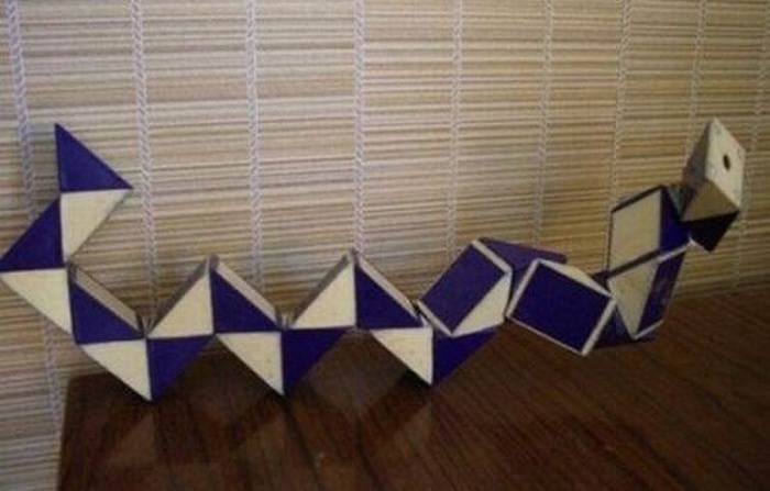 Советские игрушки. «Змея». Советские игрушки. «Змея».