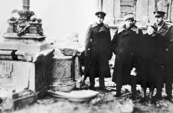 "Ищите Неделина!"