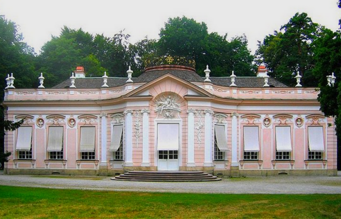 10 великих карликов, оставивших след в мировой истории () 10 великих карликов, оставивших след в мировой истории