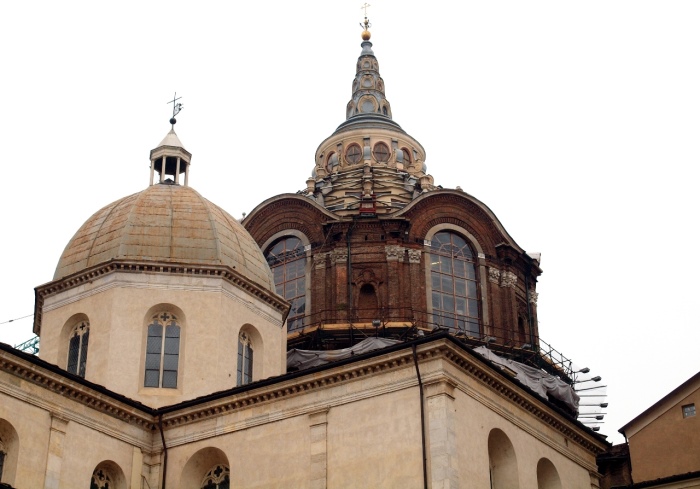 Собор Иоанна Крестителя в Турине, где хранится плащаница Собор Иоанна Крестителя в Турине, где хранится плащаница