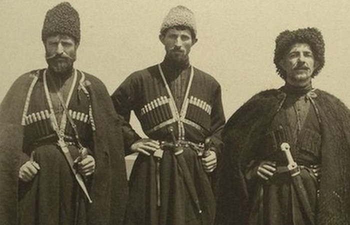 Колоритные фотографии мигрантов, пытавшихся нелегально попасть в США 100 лет назад () Колоритные фотографии мигрантов, пытавшихся нелегально попасть в США 100 лет назад