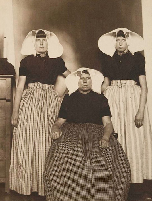 Колоритные фотографии мигрантов, пытавшихся нелегально попасть в США 100 лет назад () Колоритные фотографии мигрантов, пытавшихся нелегально попасть в США 100 лет назад