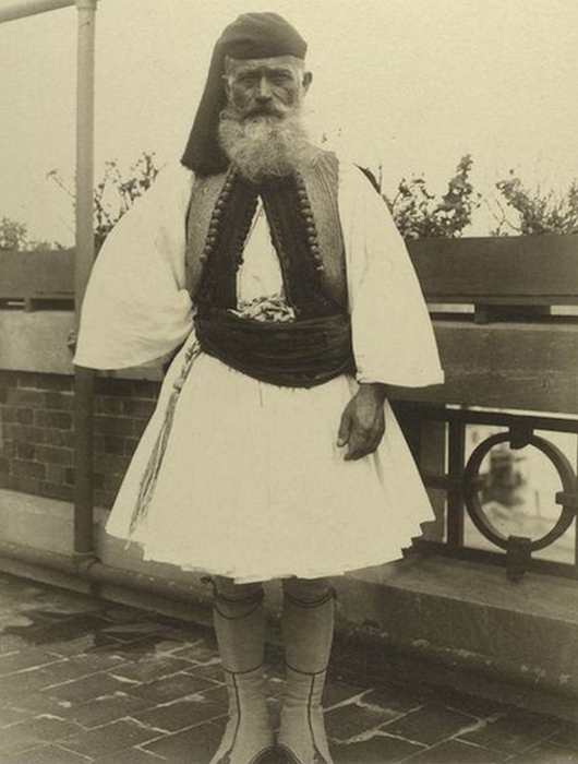 Колоритные фотографии мигрантов, пытавшихся нелегально попасть в США 100 лет назад () Колоритные фотографии мигрантов, пытавшихся нелегально попасть в США 100 лет назад