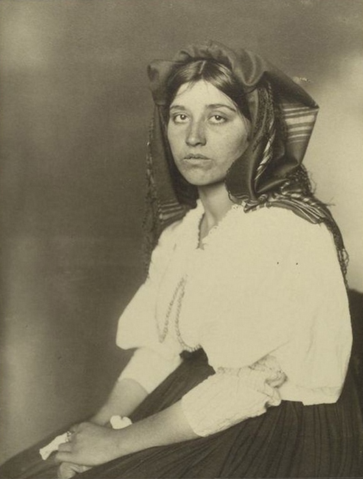 Колоритные фотографии мигрантов, пытавшихся нелегально попасть в США 100 лет назад () Колоритные фотографии мигрантов, пытавшихся нелегально попасть в США 100 лет назад