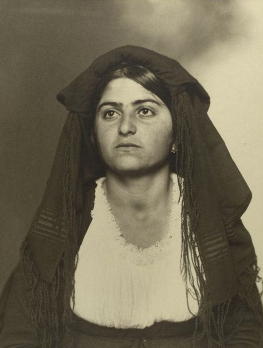 Колоритные фотографии мигрантов, пытавшихся нелегально попасть в США 100 лет назад () Колоритные фотографии мигрантов, пытавшихся нелегально попасть в США 100 лет назад