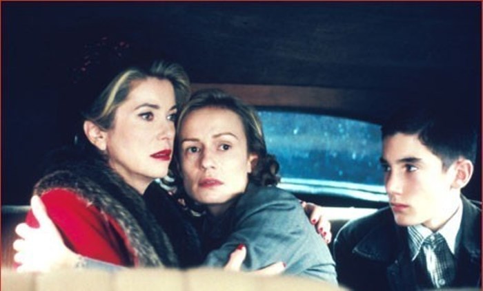 7 самых ярких кинообразов Катрин Денев () 7 самых ярких кинообразов Катрин Денев