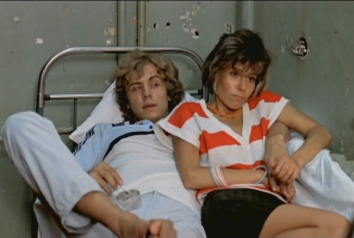 Наталья Негода и Андрей Соколов в фильме *Маленькая Вера* Наталья Негода и Андрей Соколов в фильме *Маленькая Вера*