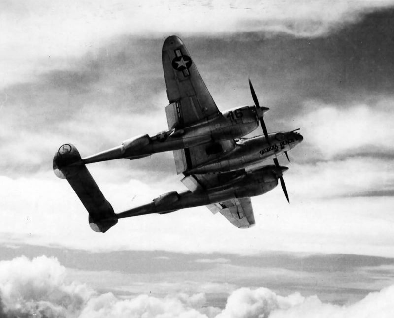 Многоцелевой истребитель P-38 «Lightning» () Многоцелевой истребитель P-38 «Lightning»