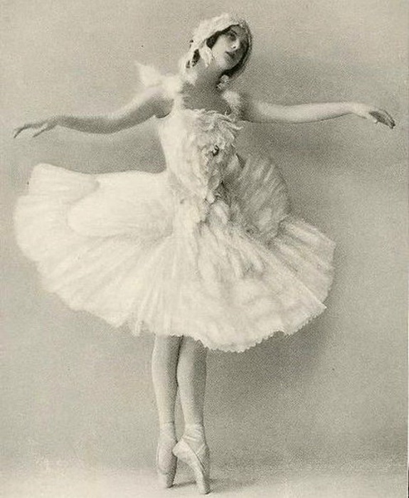 Бессмертный лебедь русского балета: Анна Павлова - прима, подарившая миру легендарный образ () Бессмертный лебедь русского балета: Анна Павлова - прима, подарившая миру легендарный образ