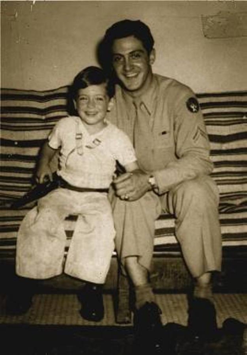 30 интереснейших старых фотографий, на которых запечатлены известные личности () 30 интереснейших старых фотографий, на которых запечатлены известные личности