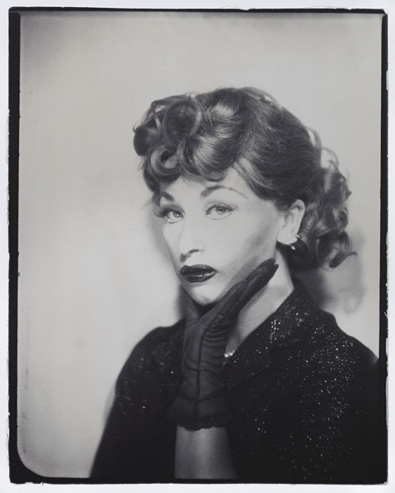 12 изображений культовых знаменитостей () 12 изображений культовых знаменитостей