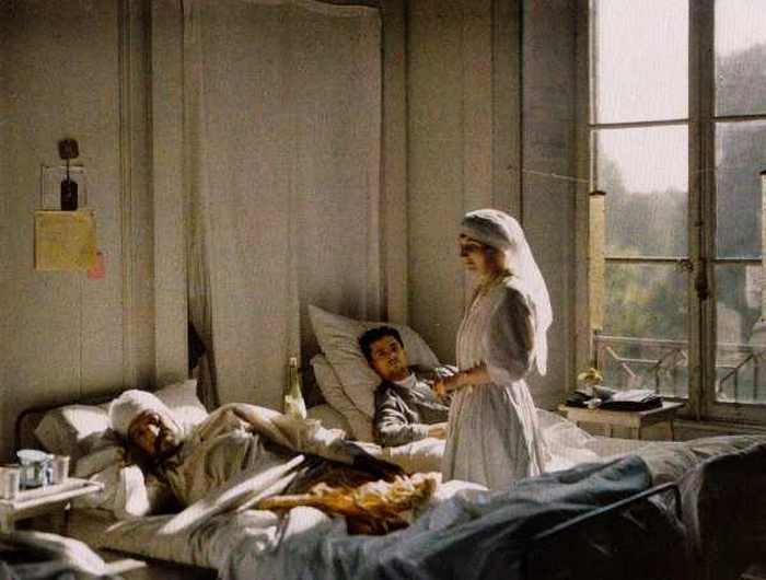 Раненые солдаты . Морёй, Франция, 30 июля 1916 Раненые солдаты . Морёй, Франция, 30 июля 1916