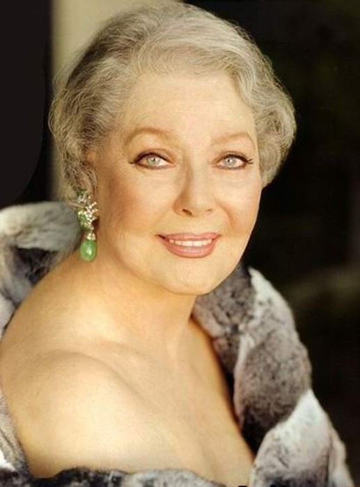 Многими любимая американская актриса Лоретта Янг (Loretta Young). Многими любимая американская актриса Лоретта Янг (Loretta Young).