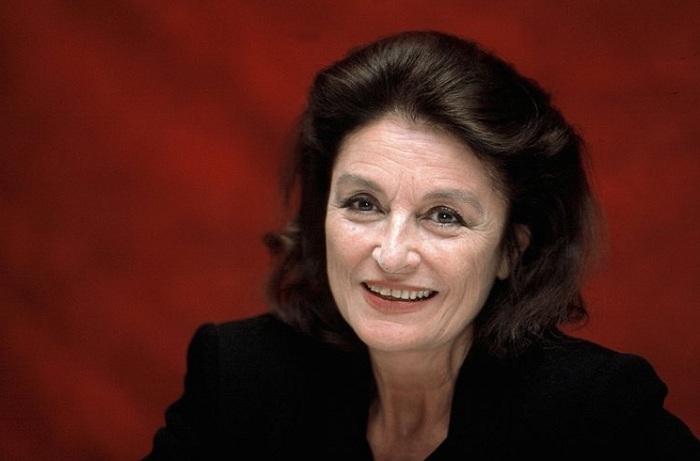 Анук Эме - французская актриса (83 года). Анук Эме - французская актриса (83 года).