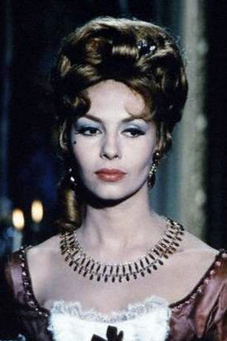 Мишель Мерсье в образе Анжелики Мишель Мерсье в образе Анжелики