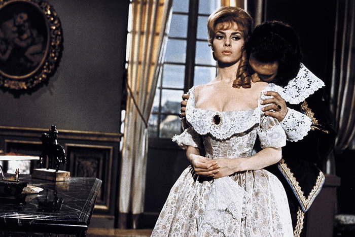 Мишель Мерсье в образе Анжелики Мишель Мерсье в образе Анжелики