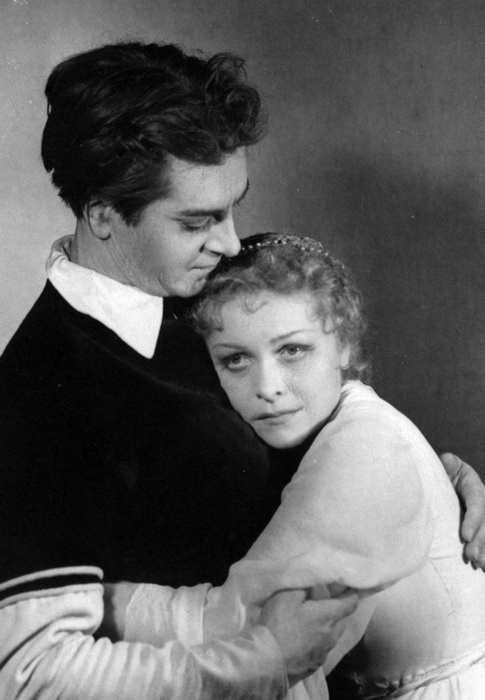 Людмила Целиковская и Юрий Любимов Людмила Целиковская и Юрий Любимов