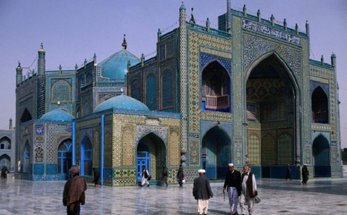 Город был основан в 1500 г д.н.э., когда первые люди поселились на этой территории. Город был основан в 1500 г д.н.э., когда первые люди поселились на этой территории.