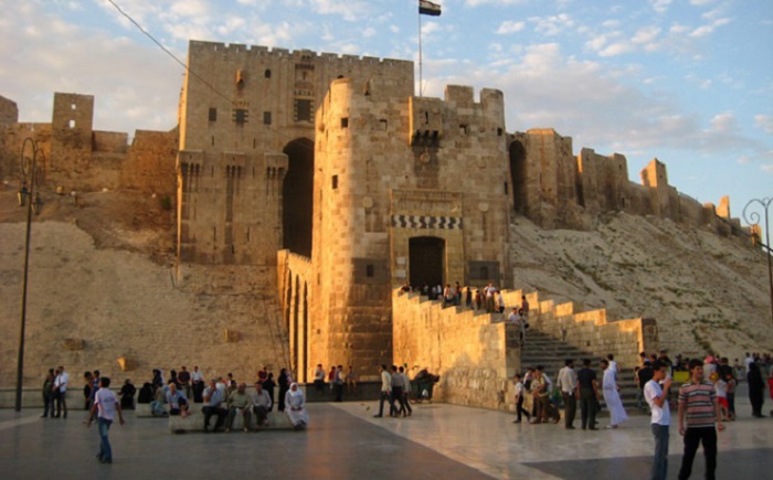 Город гордится своей древностью, историческим и культурным наследием, атрибутами современности. Город гордится своей древностью, историческим и культурным наследием, атрибутами современности.