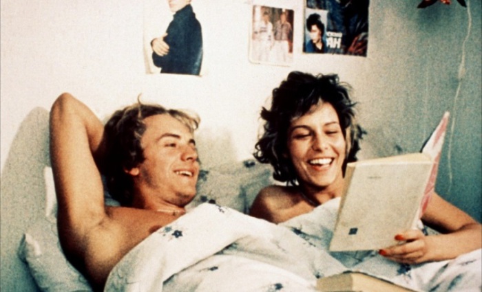 Первый советский фильм, где был продемонстрирован половой акт. Первый советский фильм, где был продемонстрирован половой акт.