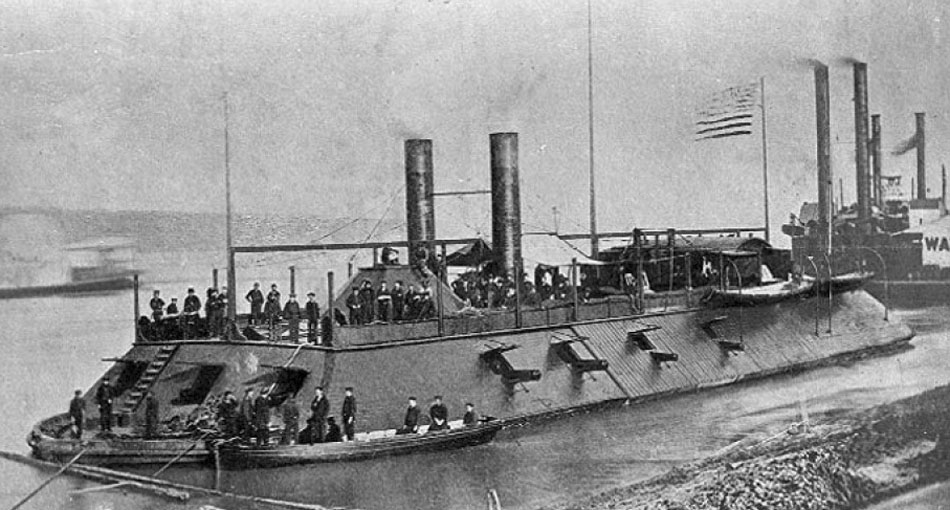 Броненосец, погибший от бутылки 