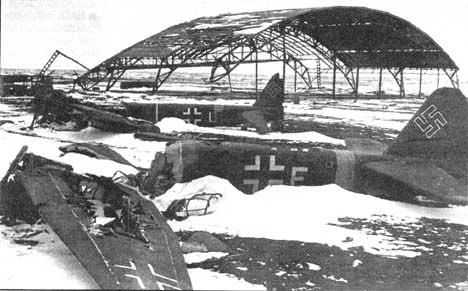 Дальняя авиация в воздушных операциях по уничтожению фашистских самолётов на аэродромах Дальняя авиация в воздушных операциях по уничтожению фашистских самолётов на аэродромах