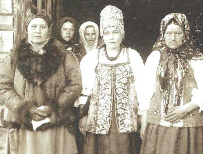 Как на Руси девушек по статусу различали. Как на Руси девушек по статусу различали.