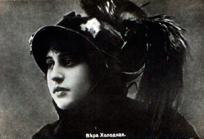 Королева экрана Вера Холодная Королева экрана Вера Холодная